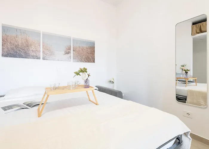 Easylife - - Paoli 6 P3 - Navigli Милан