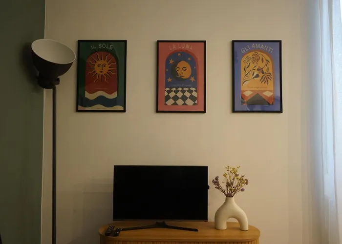 Modern Design Near Metro, Center Lägenhet