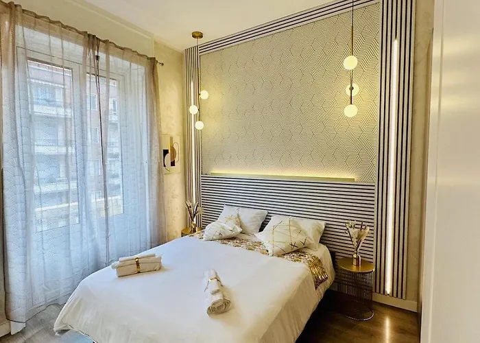 Апартаменты District Flat