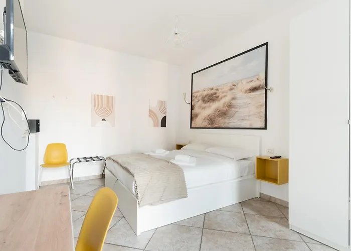 Guesthost - Comfy Near Pasteur M1