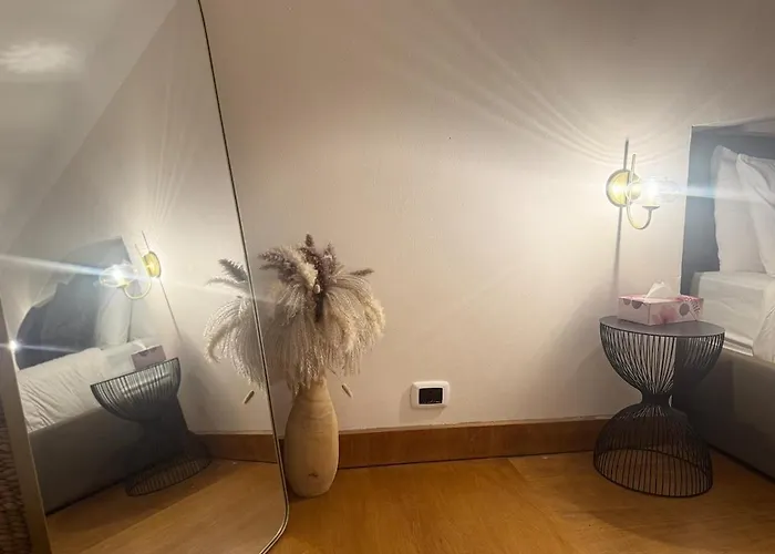 Apartment Acasadiimma Loft Elegante A 2 Min Da Metropolitana Porta Romana Con Wifi, Corte Interna Mailand