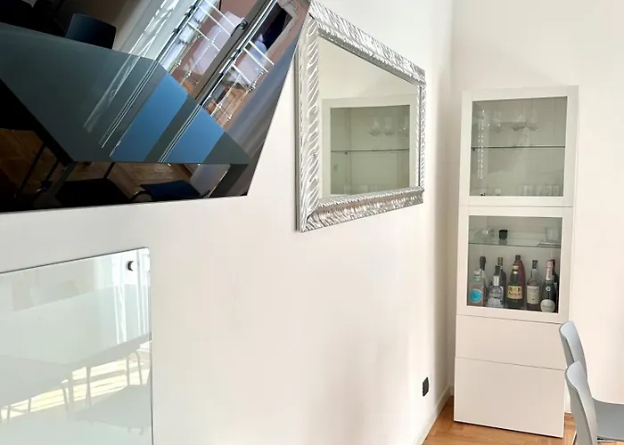 Sandrix - Stylish And Exclusive In Tricolore Apartament