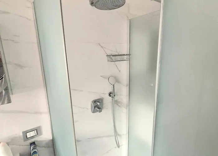 Arrivasti Stays, Spacious In Centre Apartment Milan