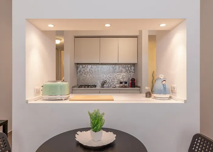 Διαμέρισμα Modern One-bedroom Flat Near Corso