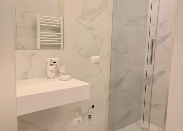 Chic Liberty Flat In Porta Venezia Center, Subway 1 Min, Ac, Wifi Apartment