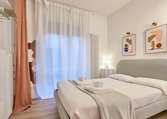 Just Urban - With Balcony - San Siro Апартаменты *