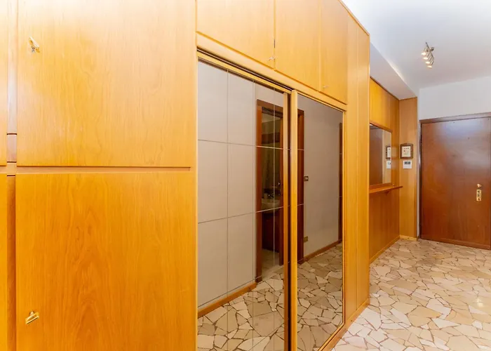L'antico Casolare - Near Prada Foundation - M3 شقة *