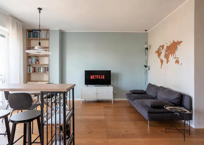 The Luxe Station Apartment Mailand