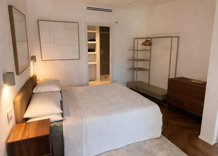 Vollihome Gioia - Design In Porta Nuova Apartman *