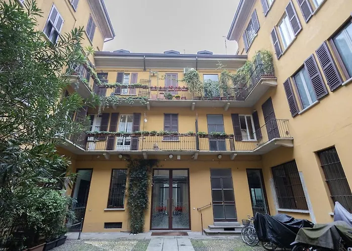 Apartment The Large Terrace Between Duomo And Navigli District *