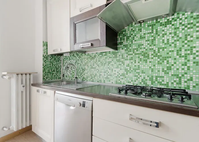 Apartamento Guesthost - Cozy Flat Near Gorla M1 Milán