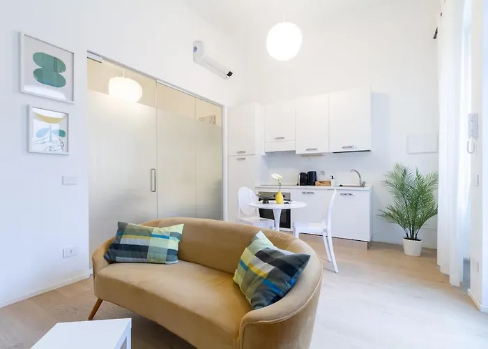 아파트 Shopping District *