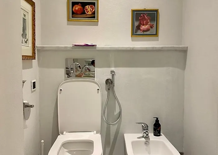 דירה Comfortable And Convenient In Downtown