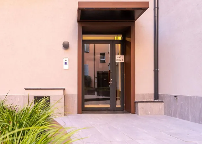 Le Corti Segrete. Petrella Apartamento Milão