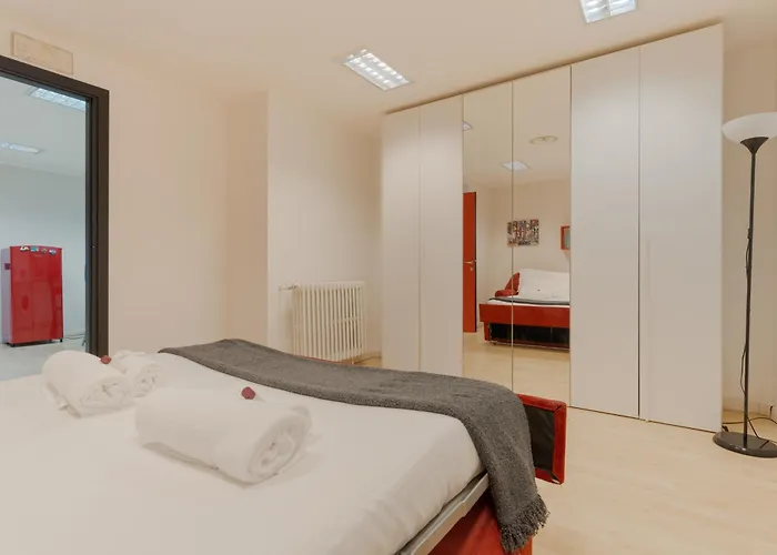 Urban Loft With Pool Table - M3 And Train Station - Duomo In 10 Min