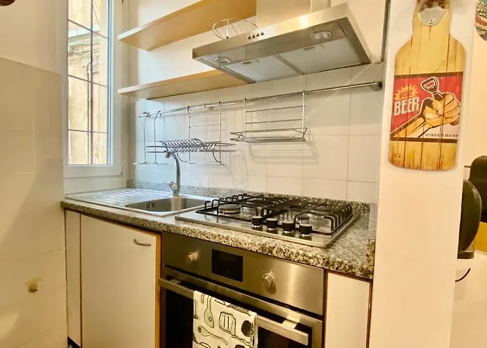 Stylish Flat Near Duomo - Metro 50 M - 4 Guests Appartamento *