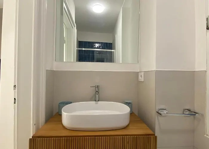 Lodovica Milano-metro M4-navigli-bocconi 公寓 *