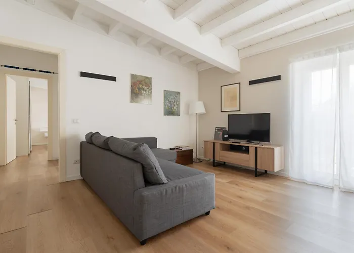 Guesthost - Cozy Porta Vittoria Area 아파트 *