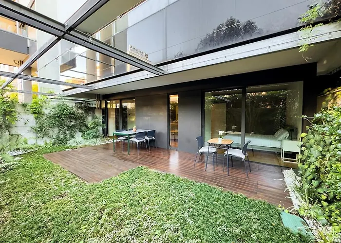 One-bedroom Unit G With Garden Apartment