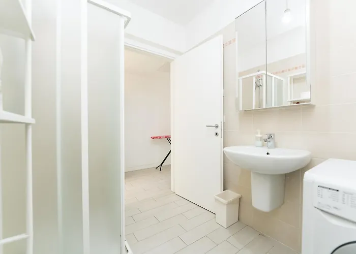 3br With Large Terrace - 800m From San Leonardo M1 Apartmán *