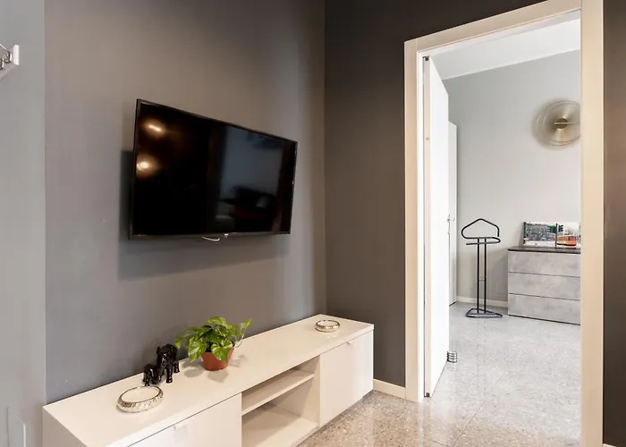 Anna San Siro * Μιλάνο