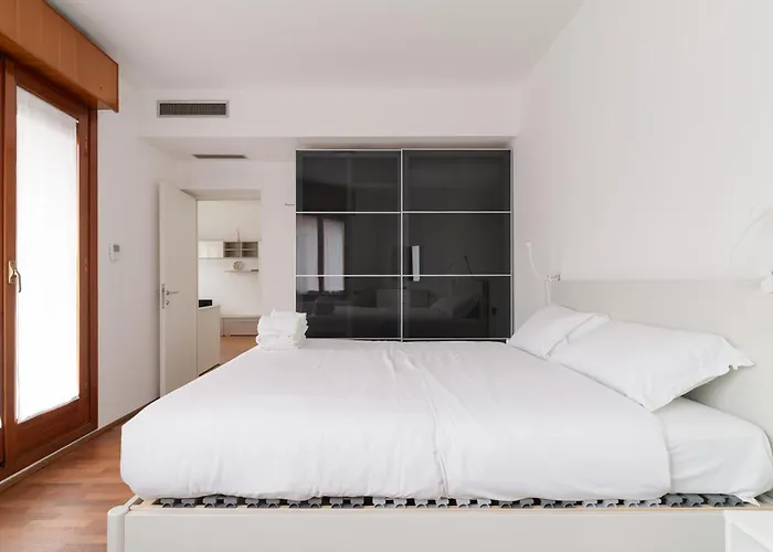 Guesthost - Cozy In Citta Studi Appartement