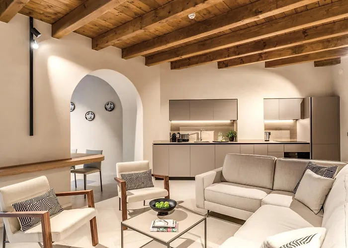 Seety Porta Romana Statue Appartement *