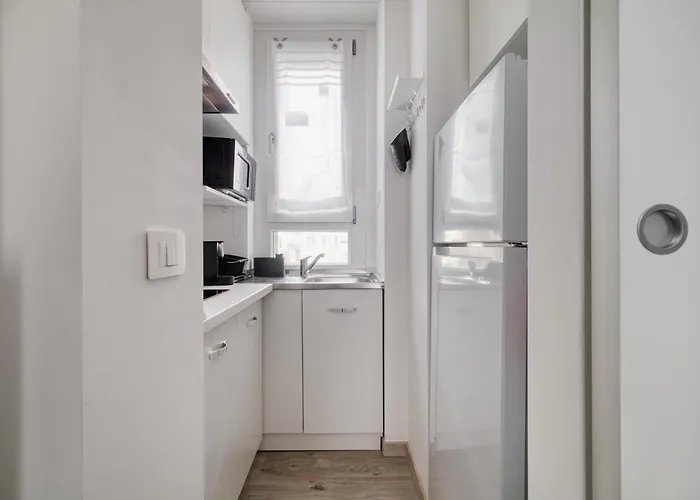 Domusmi Via Fiuggi Apartamento Milão