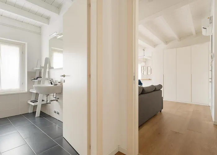 Guesthost - Cozy Porta Vittoria Area 밀라노