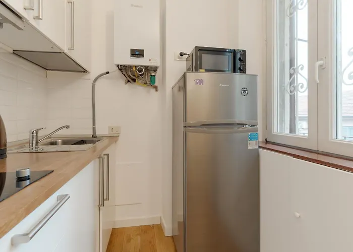 Guesthost - Corvetto Comfy Apartment Milan