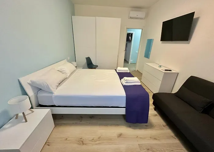 Lucania Azzurra Apartment, Elegante E Confortevole, Con Metro M3 Sotto Casa, Collegamento Diretto A Duomo Di E Stazione Apartament Mediolan