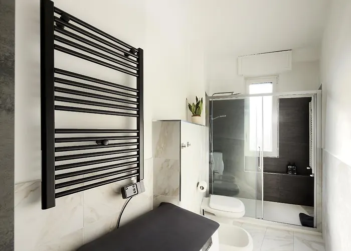 Casa Enea Luxury House - Bocconi Navigli - Private Parking Apartman *