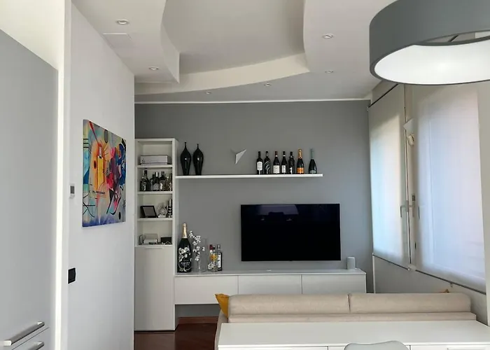 Apartment Design And Wellness With Pool And Gym