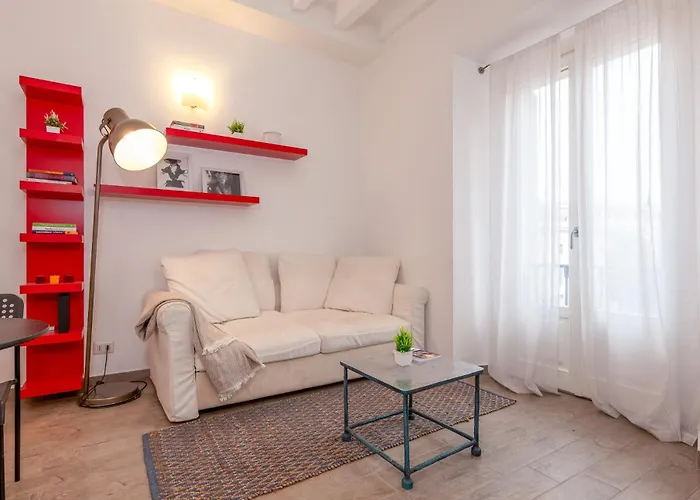 Modern One-bedroom Flat Near Corso *
