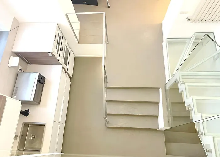 Flatsharing - Collegno 3 Level Loft *