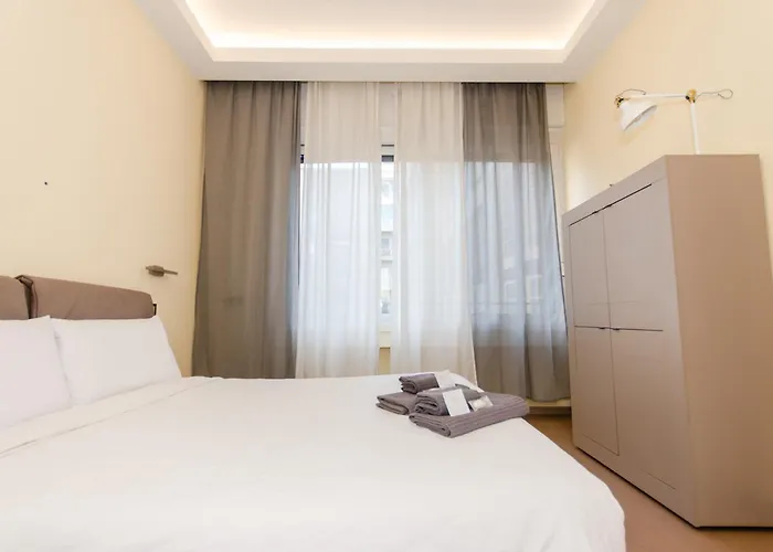 Porta Nuova * Milán