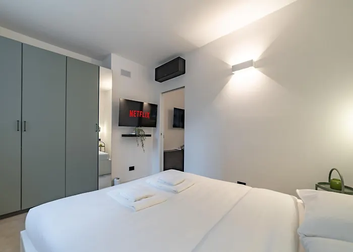 Apartman 9 Min Walk From Porta Nuova, Design And Elegance Milánó