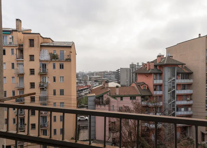 Lambrate - Corti - Bilocale Con Ampio Balcone Apartament *