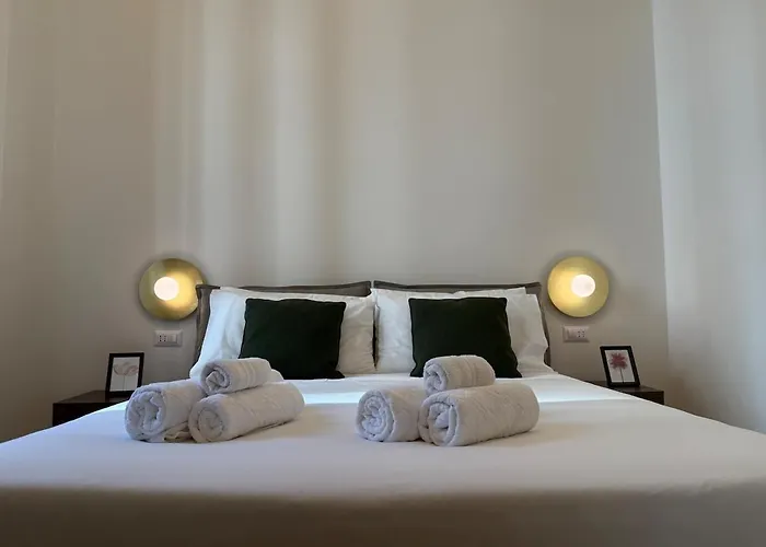 Bright And Spacious In The Heart Of Citta Studi *