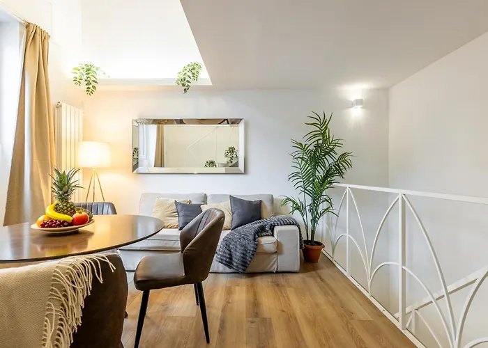 Colonna Lovely Loft - 10 Min Duomo - Buonarroti M1 דירה *