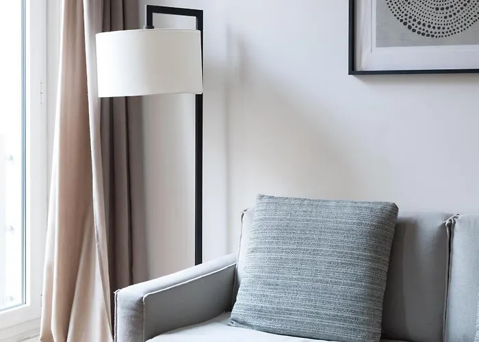 Elegante E Raffinato Bilocale B In Piazza Affari 米兰