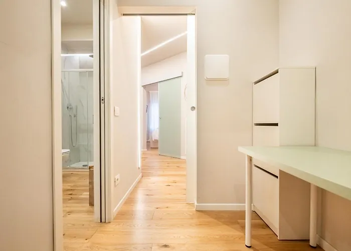 Lejlighed Ht Maison Angera Milano