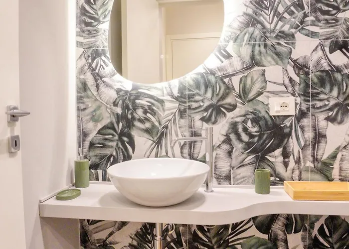 Darsena Contemporary - Spacious 2br A Few Steps From Centre