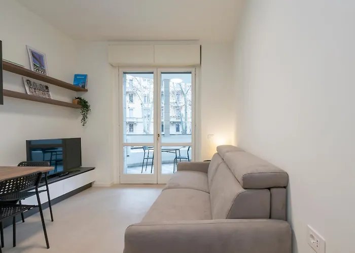 I-host - Modern 1br With Balcony Near Sempione Apartment