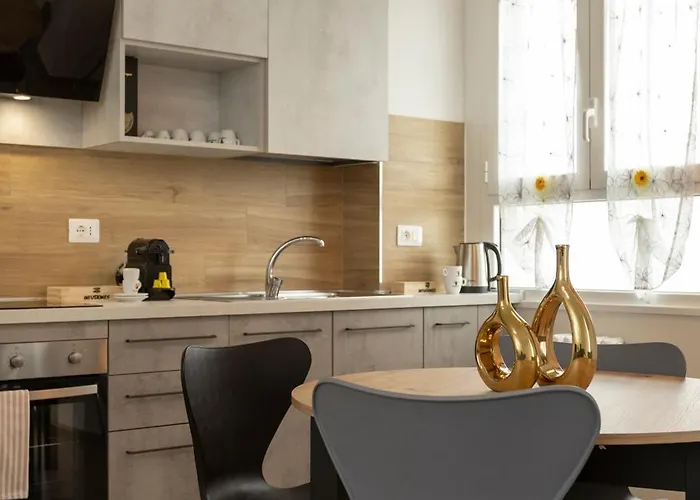 Apartament Art - Bocconi Near Train Station, Navigli