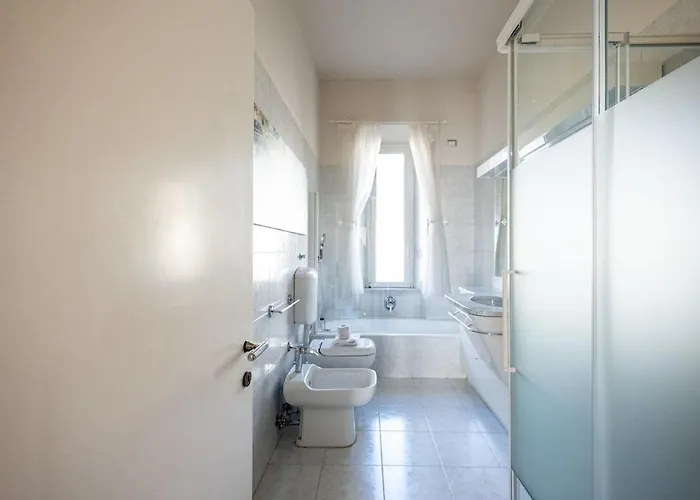 Elegant 3br 15 Min Walk To The Duomo, 2 Min To Sempione Appartement Milan