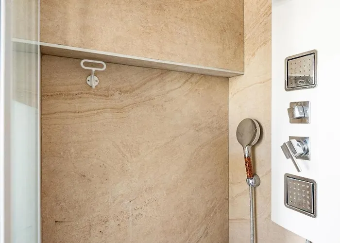 Elegant 3br 15 Min Walk To The Duomo, 2 Min To Sempione * Milan