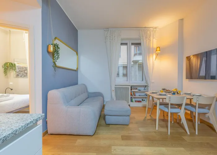 Apartment Cenacolo, Corso Magenta, Milan's Historic Center
