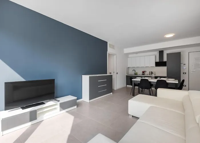 San Siro 700 M - 20 Min - Apt1 Апартаменты Милан