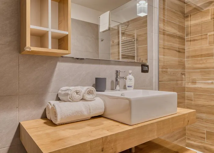 Apartman Hostmate - - Ulpio Traiano *